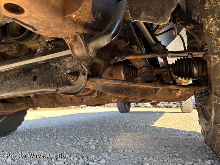 image for item ED1558 2012 Chevrolet Silverado 2500 HD Crew Cab pickup truck