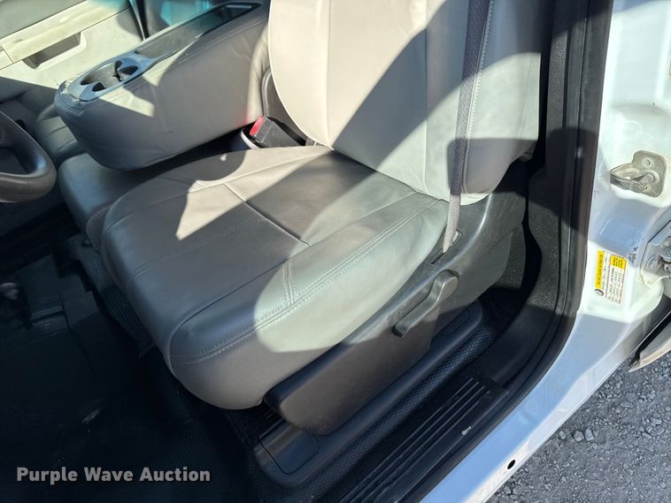 image for item ED1558 2012 Chevrolet Silverado 2500 HD Crew Cab pickup truck