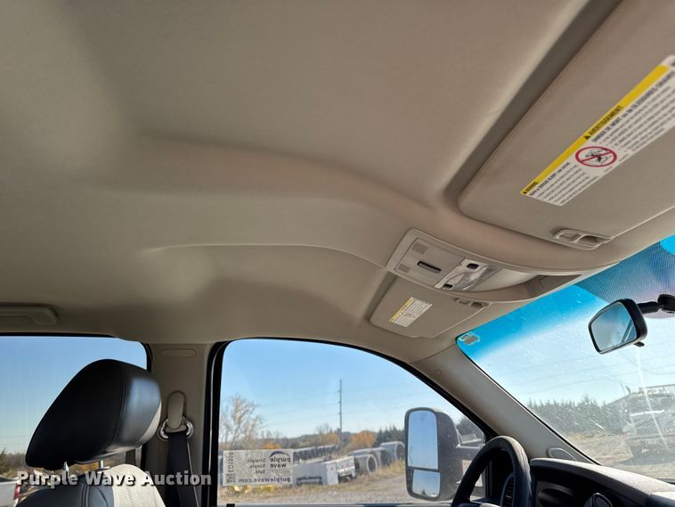 image for item ED1558 2012 Chevrolet Silverado 2500 HD Crew Cab pickup truck