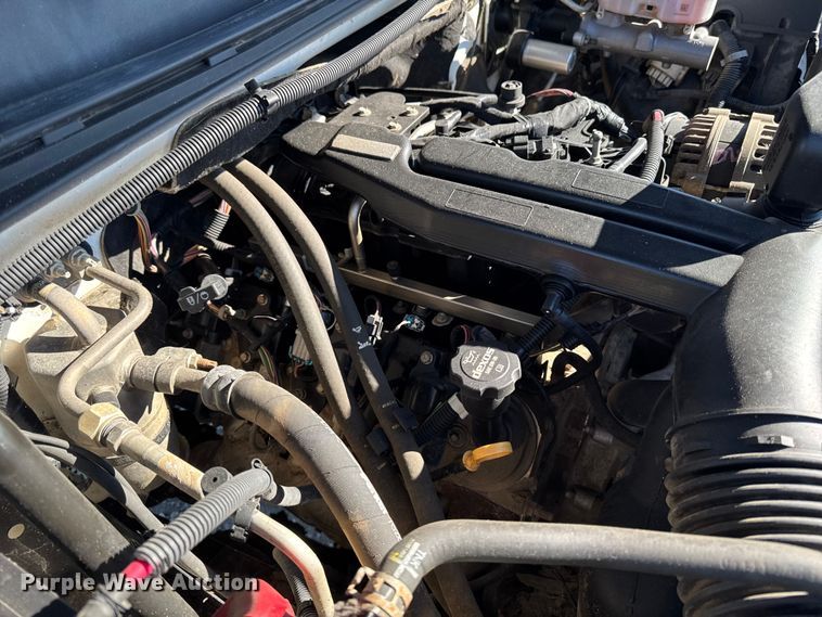 image for item ED1558 2012 Chevrolet Silverado 2500 HD Crew Cab pickup truck