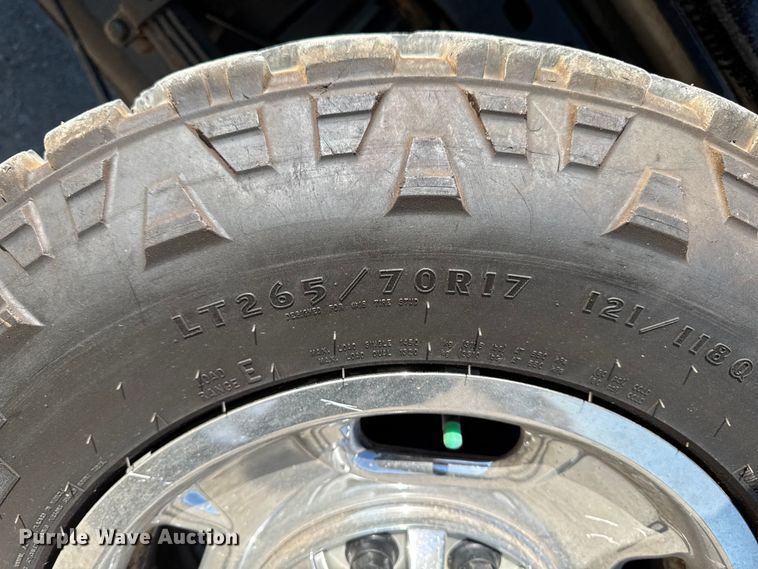 image for item ED1558 2012 Chevrolet Silverado 2500 HD Crew Cab pickup truck