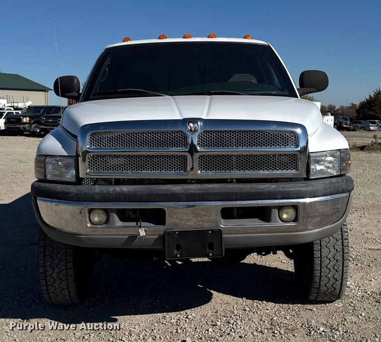 image for item ED1559 2002 Dodge Ram 2500 Quad Cab pickup truck