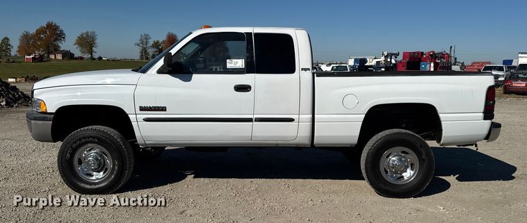 image for item ED1559 2002 Dodge Ram 2500 Quad Cab pickup truck