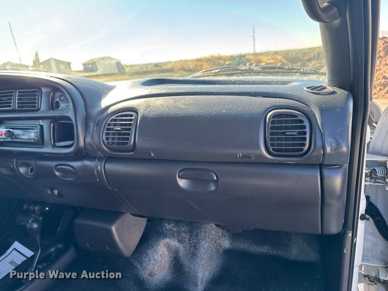 image for item ED1559 2002 Dodge Ram 2500 Quad Cab pickup truck