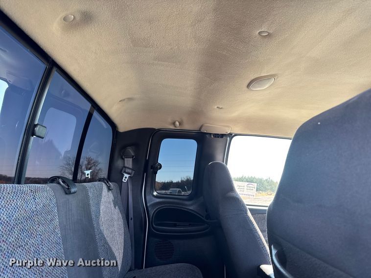 image for item ED1559 2002 Dodge Ram 2500 Quad Cab pickup truck