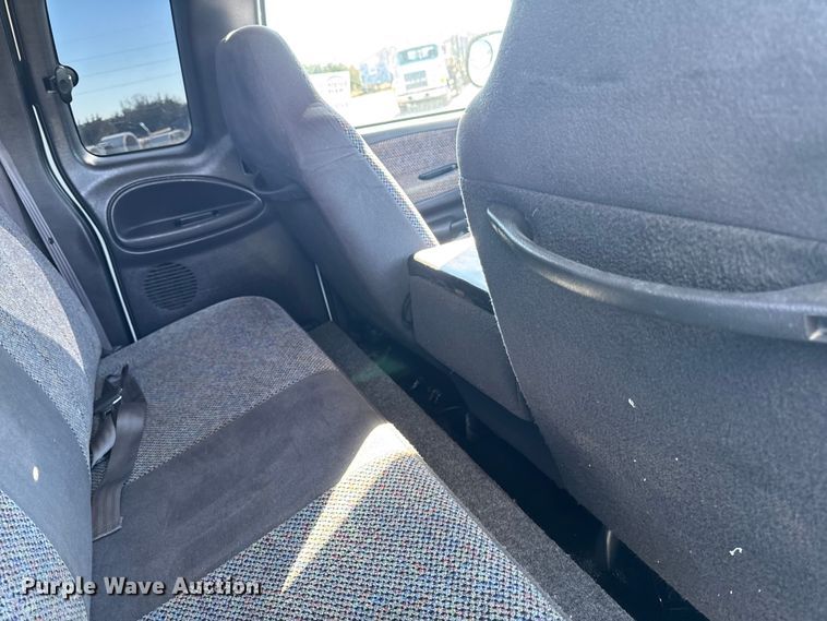 image for item ED1559 2002 Dodge Ram 2500 Quad Cab pickup truck