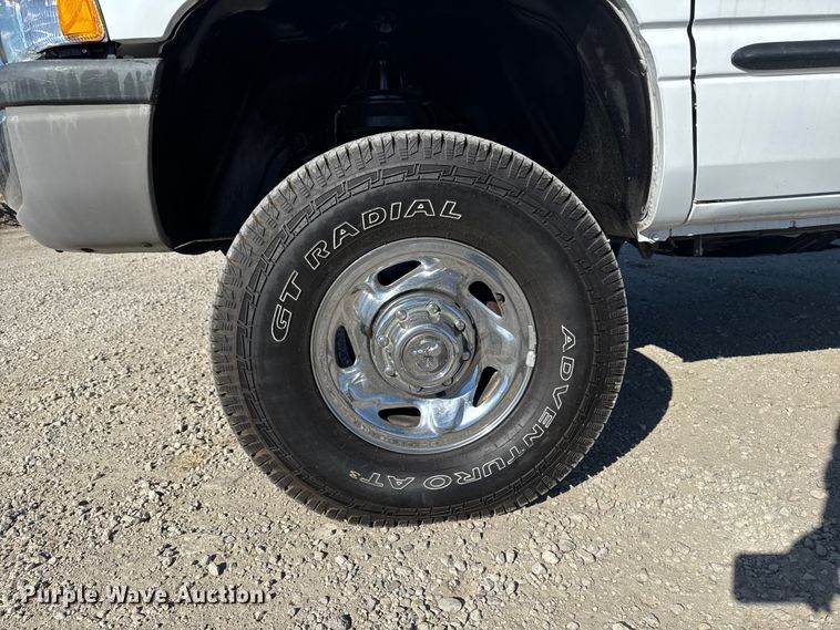 image for item ED1559 2002 Dodge Ram 2500 Quad Cab pickup truck