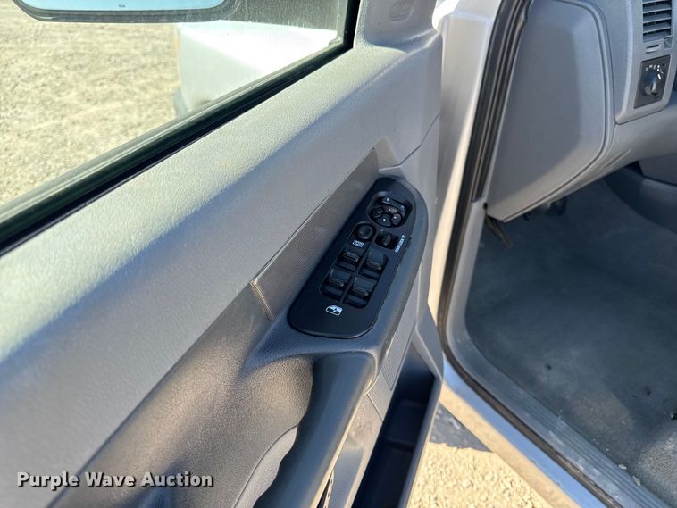 image for item ED1560 2009 Dodge Ram 2500 Quad Cab pickup truck