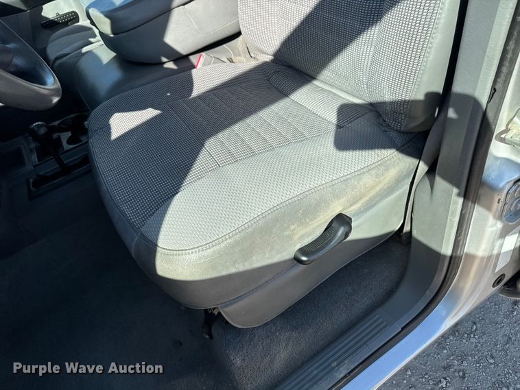 image for item ED1560 2009 Dodge Ram 2500 Quad Cab pickup truck