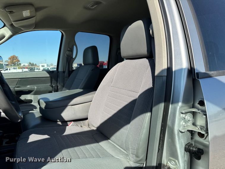 image for item ED1560 2009 Dodge Ram 2500 Quad Cab pickup truck