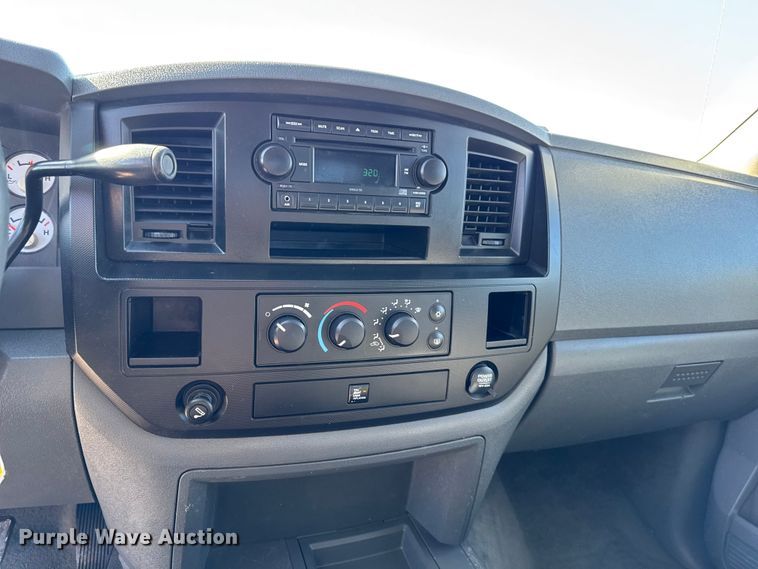 image for item ED1560 2009 Dodge Ram 2500 Quad Cab pickup truck