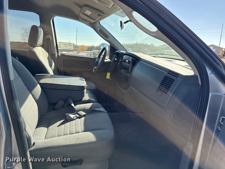 image for item ED1560 2009 Dodge Ram 2500 Quad Cab pickup truck