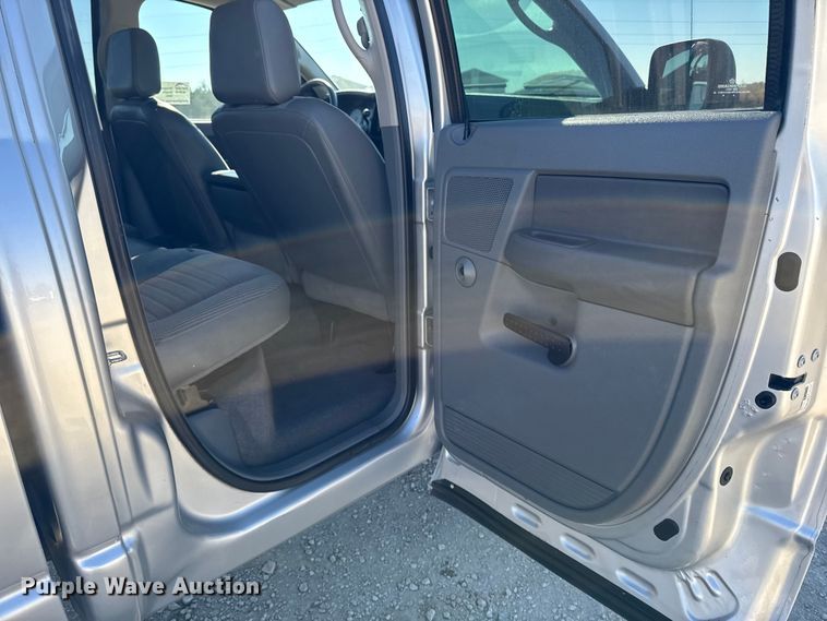 image for item ED1560 2009 Dodge Ram 2500 Quad Cab pickup truck