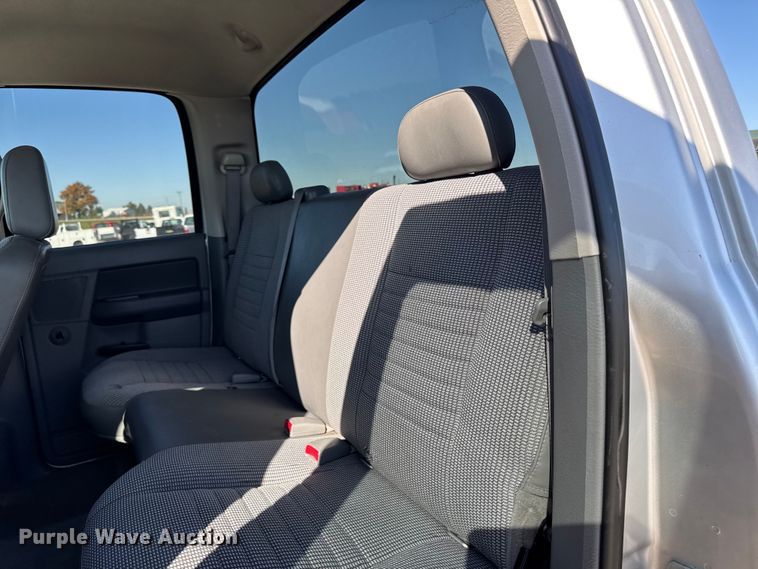 image for item ED1560 2009 Dodge Ram 2500 Quad Cab pickup truck