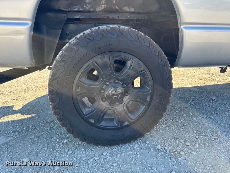 image for item ED1560 2009 Dodge Ram 2500 Quad Cab pickup truck