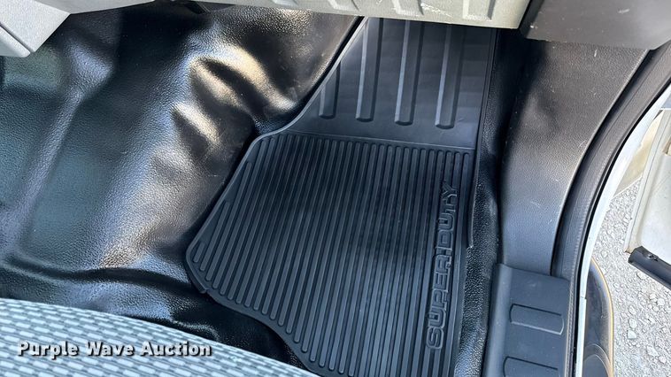 image for item ED1561 2011 Ford F250 Super Duty Crew Cab pickup truck