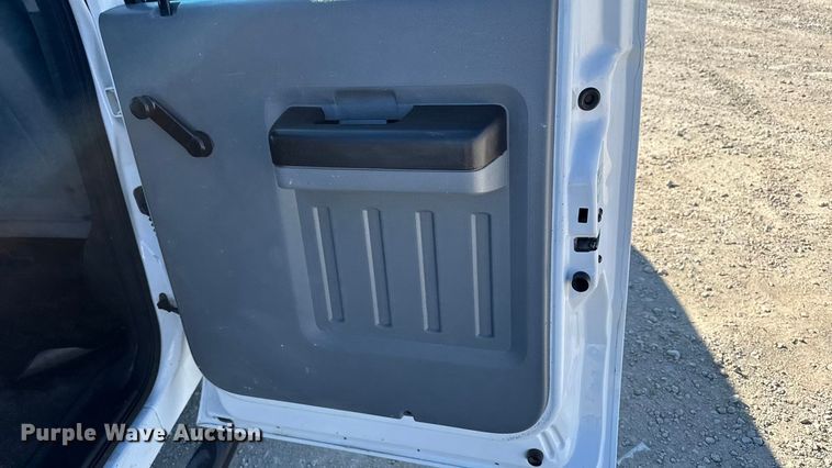 image for item ED1561 2011 Ford F250 Super Duty Crew Cab pickup truck