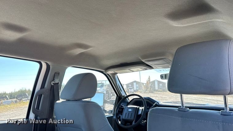 image for item ED1561 2011 Ford F250 Super Duty Crew Cab pickup truck