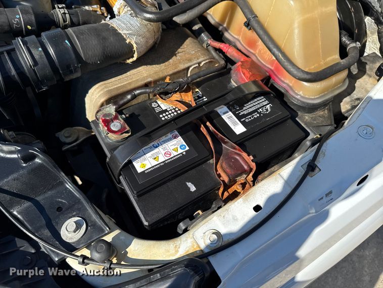 image for item ED1561 2011 Ford F250 Super Duty Crew Cab pickup truck