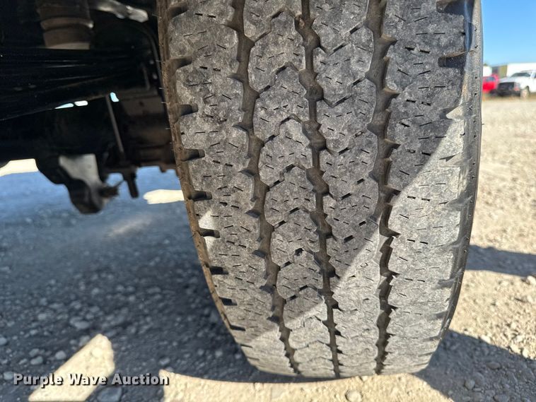 image for item ED1561 2011 Ford F250 Super Duty Crew Cab pickup truck