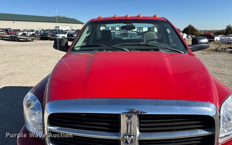 image for item ED1562 2007 Dodge Ram 3500 pickup truck cab and chassis