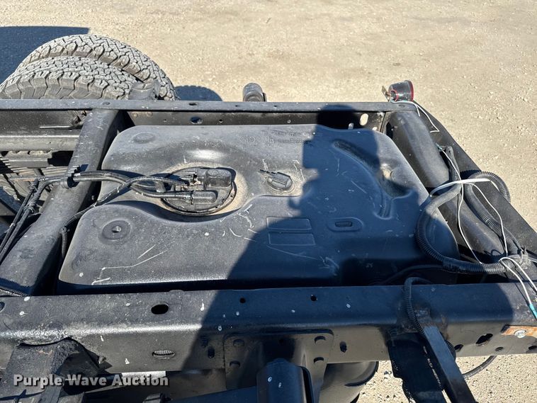 image for item ED1562 2007 Dodge Ram 3500 pickup truck cab and chassis