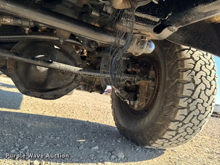 image for item ED1562 2007 Dodge Ram 3500 pickup truck cab and chassis