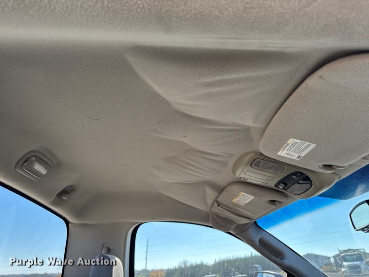 image for item ED1562 2007 Dodge Ram 3500 pickup truck cab and chassis