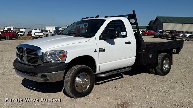 image for item ED1563 2007 Dodge Ram 3500 flatbed pickup truck
