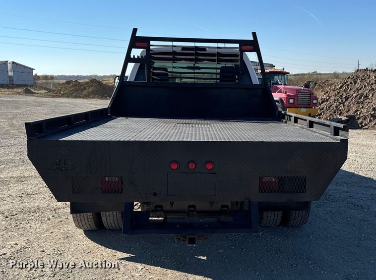 image for item ED1563 2007 Dodge Ram 3500 flatbed pickup truck