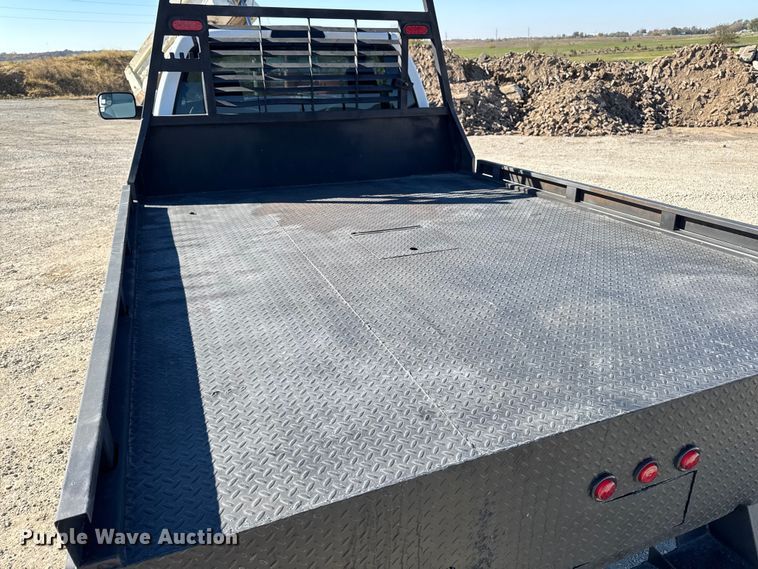 image for item ED1563 2007 Dodge Ram 3500 flatbed pickup truck