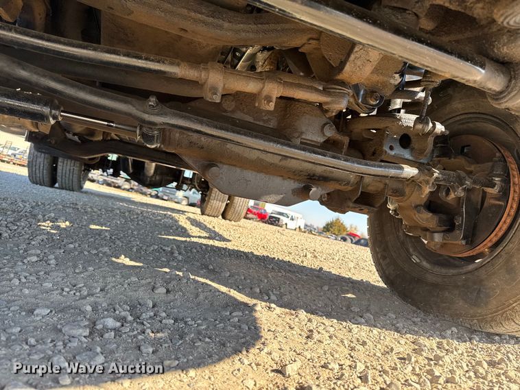 image for item ED1563 2007 Dodge Ram 3500 flatbed pickup truck