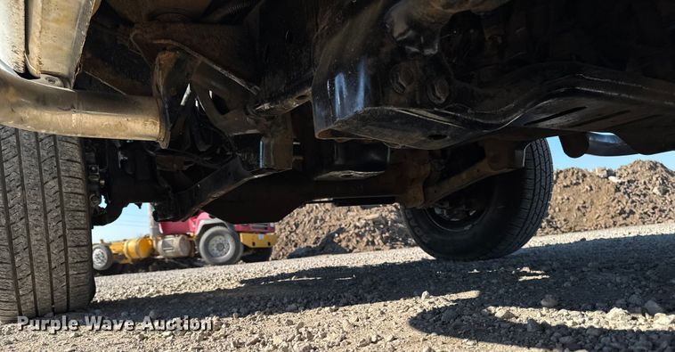 image for item ED1563 2007 Dodge Ram 3500 flatbed pickup truck