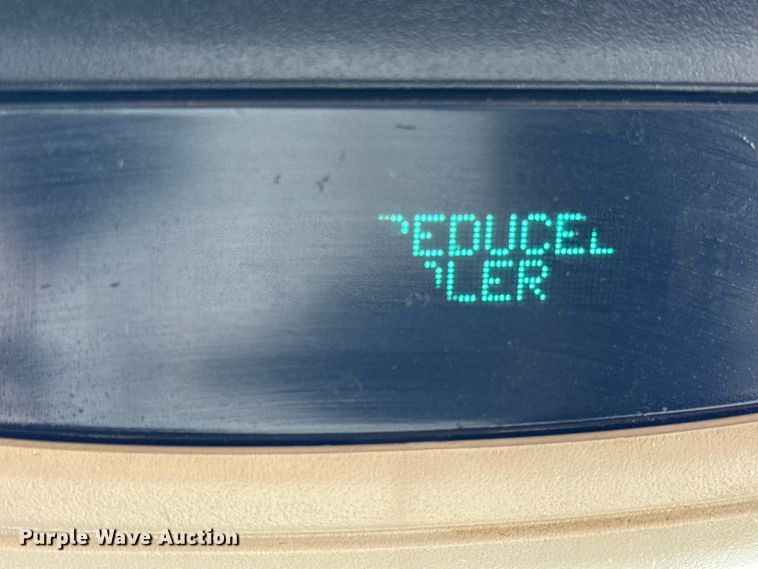 image for item ED1563 2007 Dodge Ram 3500 flatbed pickup truck