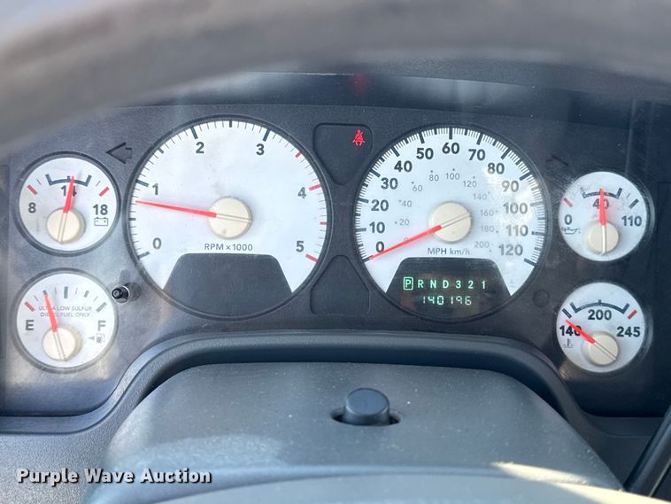 image for item ED1563 2007 Dodge Ram 3500 flatbed pickup truck