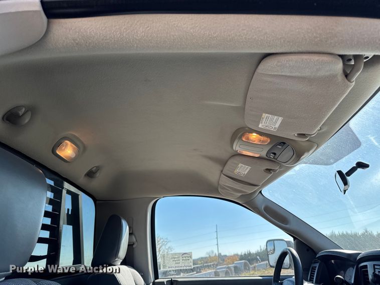 image for item ED1563 2007 Dodge Ram 3500 flatbed pickup truck