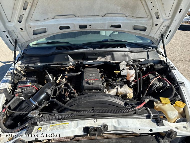 image for item ED1563 2007 Dodge Ram 3500 flatbed pickup truck