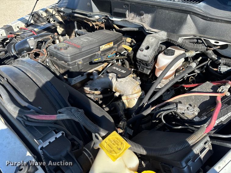 image for item ED1563 2007 Dodge Ram 3500 flatbed pickup truck