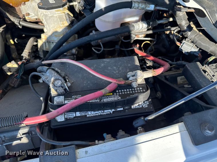 image for item ED1563 2007 Dodge Ram 3500 flatbed pickup truck