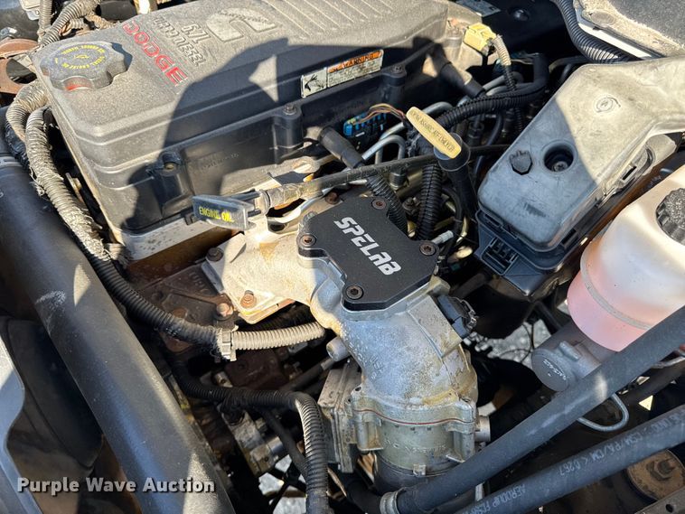 image for item ED1563 2007 Dodge Ram 3500 flatbed pickup truck