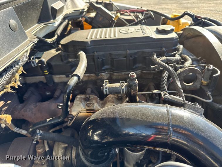 image for item ED1563 2007 Dodge Ram 3500 flatbed pickup truck