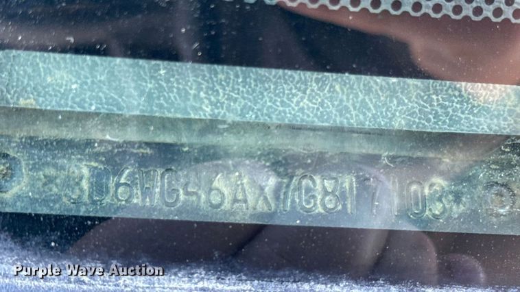 image for item ED1563 2007 Dodge Ram 3500 flatbed pickup truck