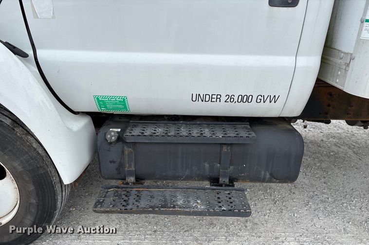 image for item ED2237 2012 Ford F750 box truck