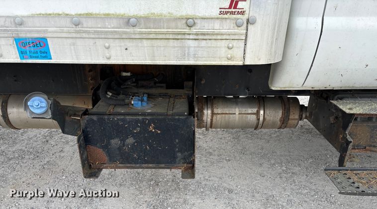 image for item ED2237 2012 Ford F750 box truck