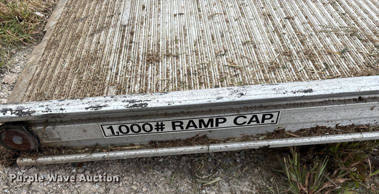 image for item ED2237 2012 Ford F750 box truck