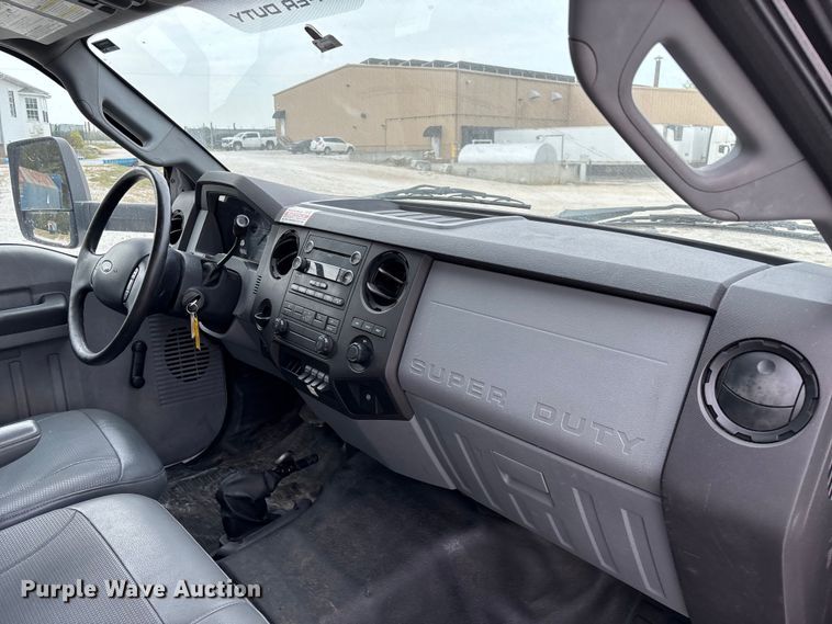 image for item ED2237 2012 Ford F750 box truck