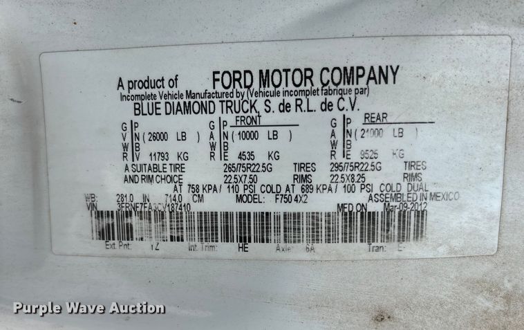 image for item ED2237 2012 Ford F750 box truck