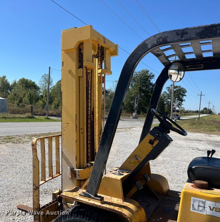 image for item ED2305 Caterpillar V80E forklift