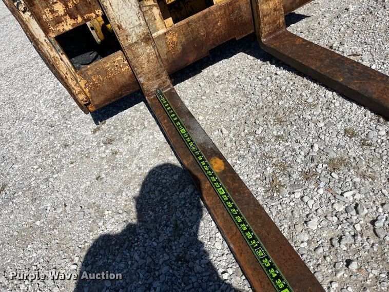 image for item ED2305 Caterpillar V80E forklift