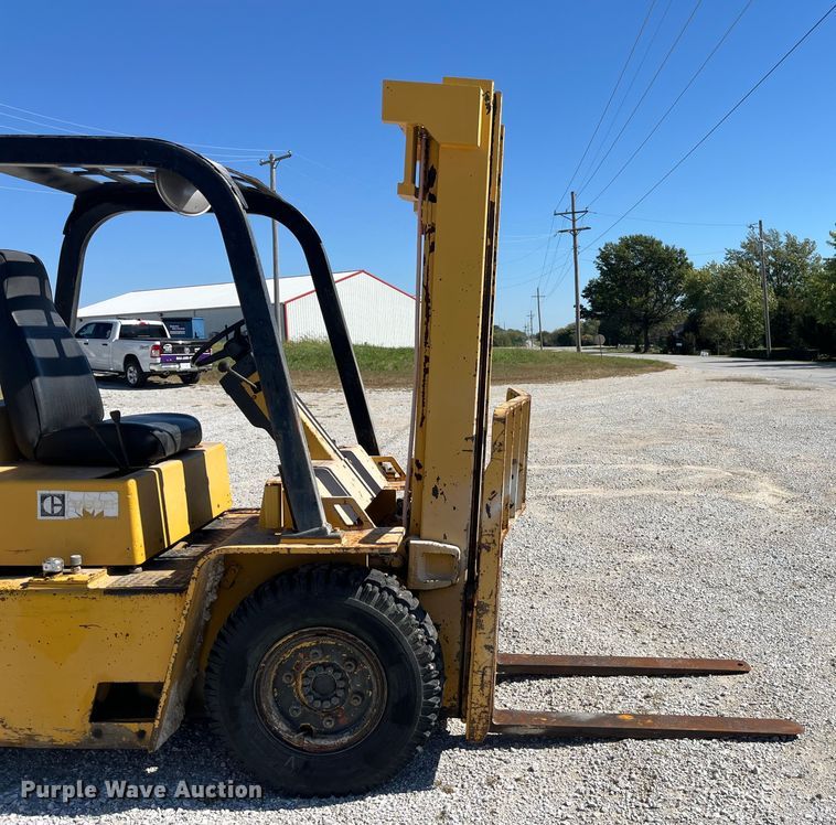 image for item ED2305 Caterpillar V80E forklift